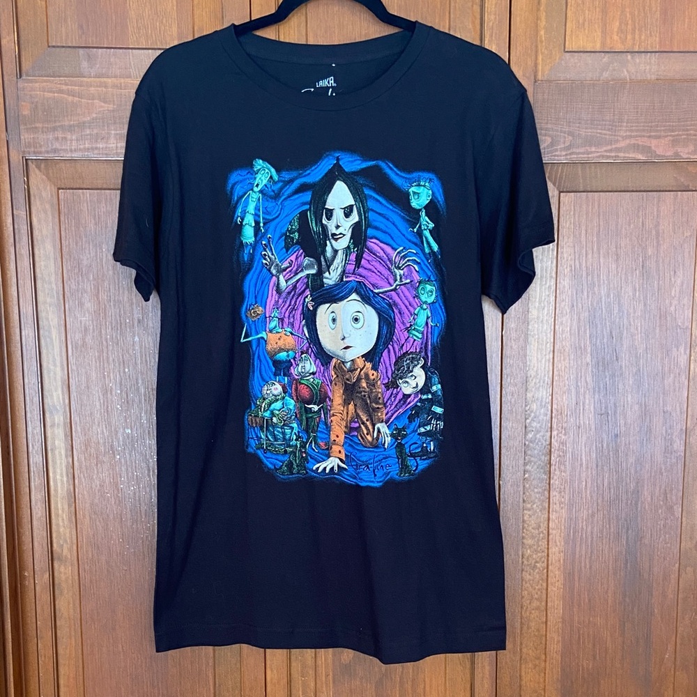NWOT Hot Topic Coraline Black Short Sleeve T-Shirt Medium